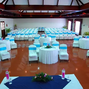 Resort Sterling Palace Alleppey
