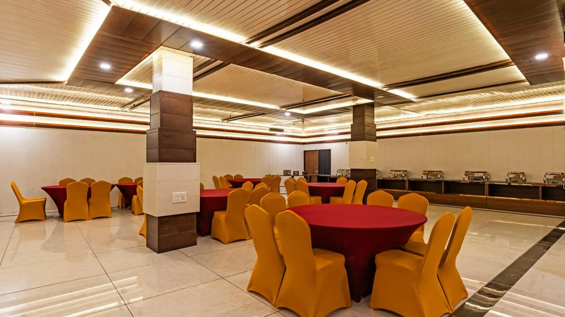 Treebo Chandigarh Grand ホテル