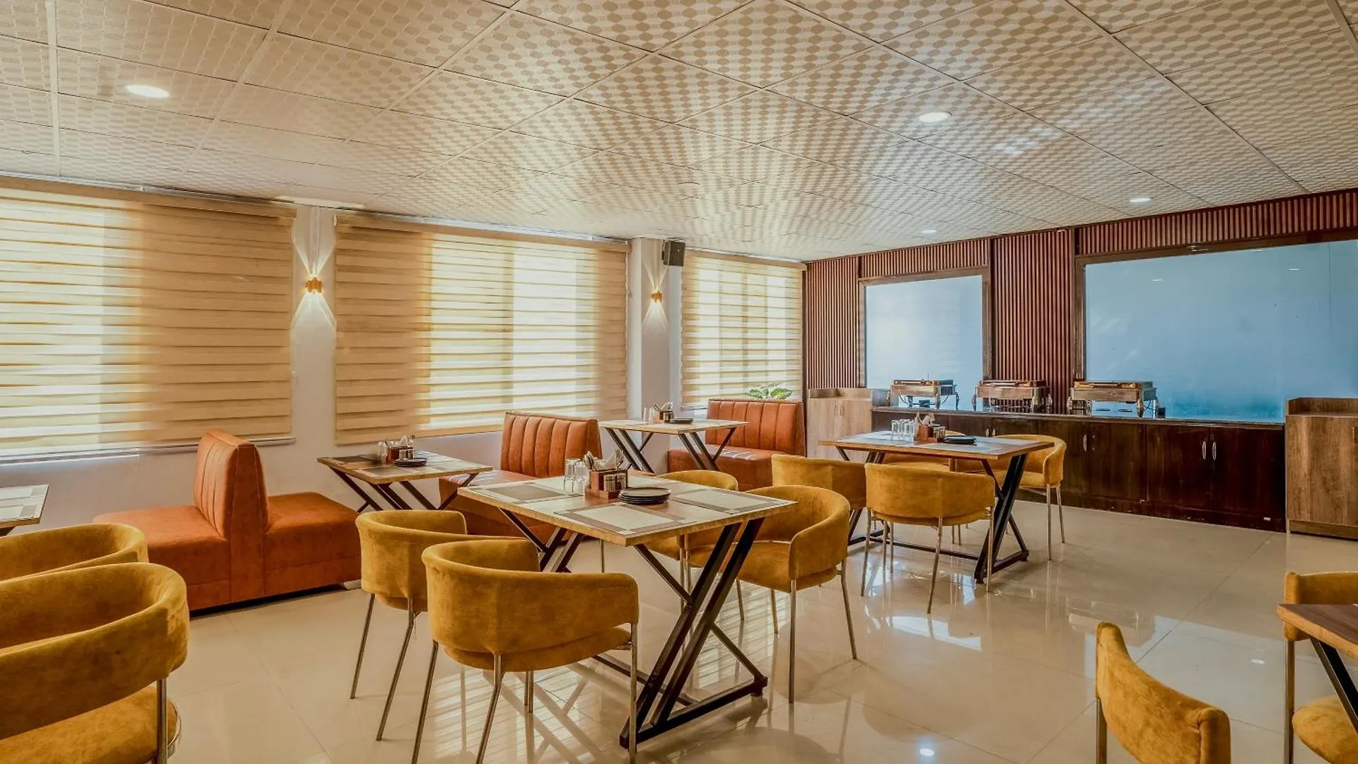 Treebo Chandigarh Grand 3*,
